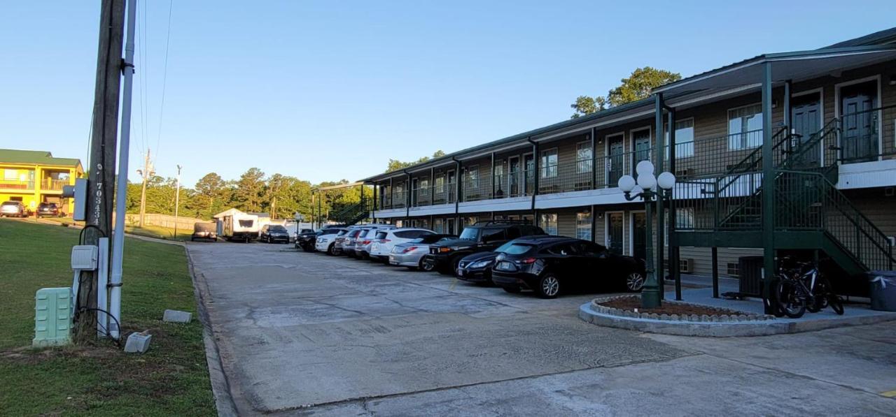 Garden Inn And Suites Near Callaway Gardens Pine Mountain Екстер'єр фото