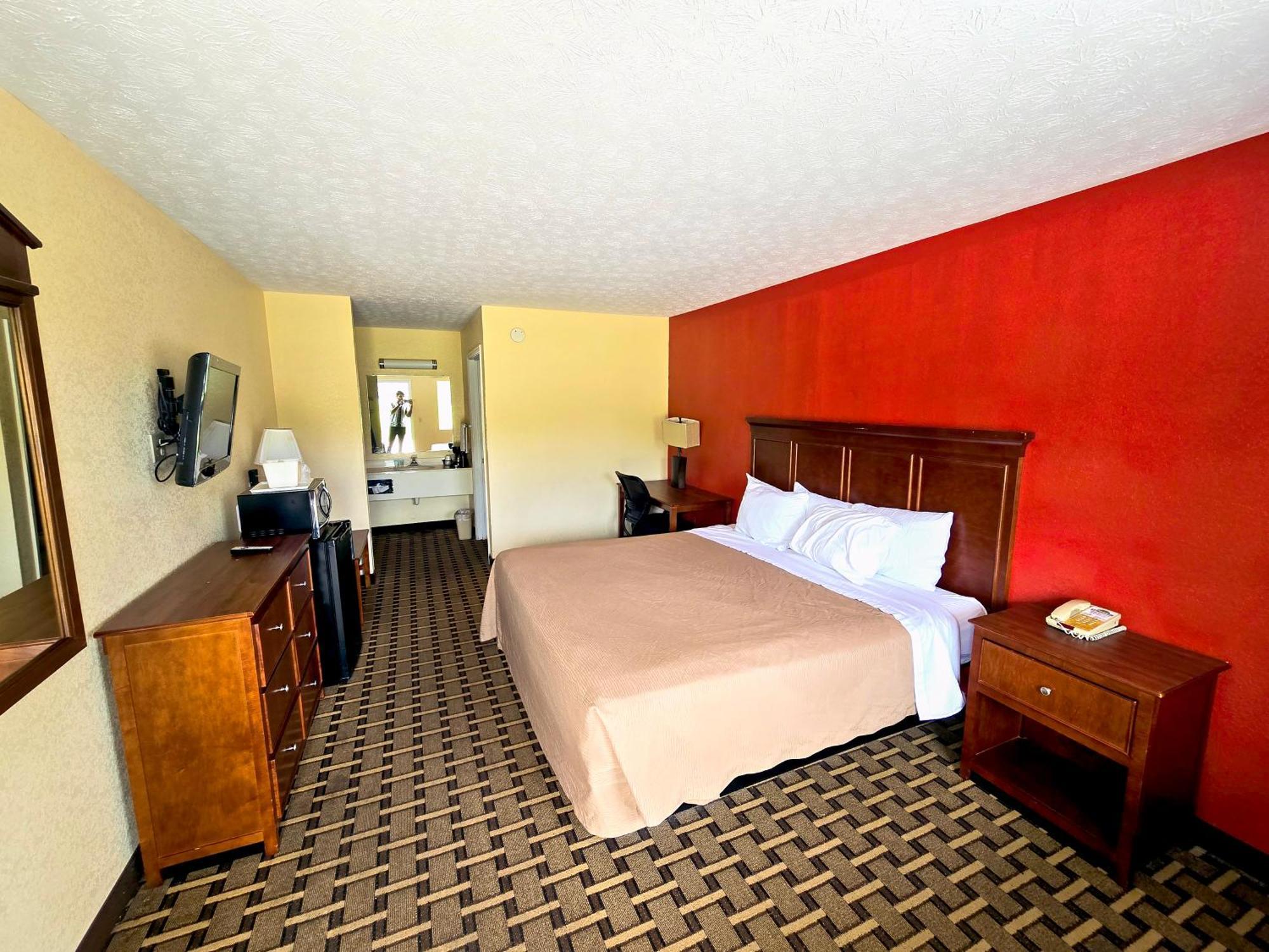Garden Inn And Suites Near Callaway Gardens Pine Mountain Екстер'єр фото
