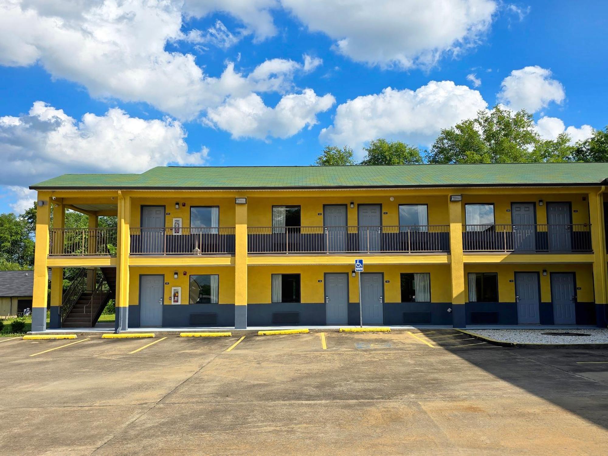 Garden Inn And Suites Near Callaway Gardens Pine Mountain Екстер'єр фото