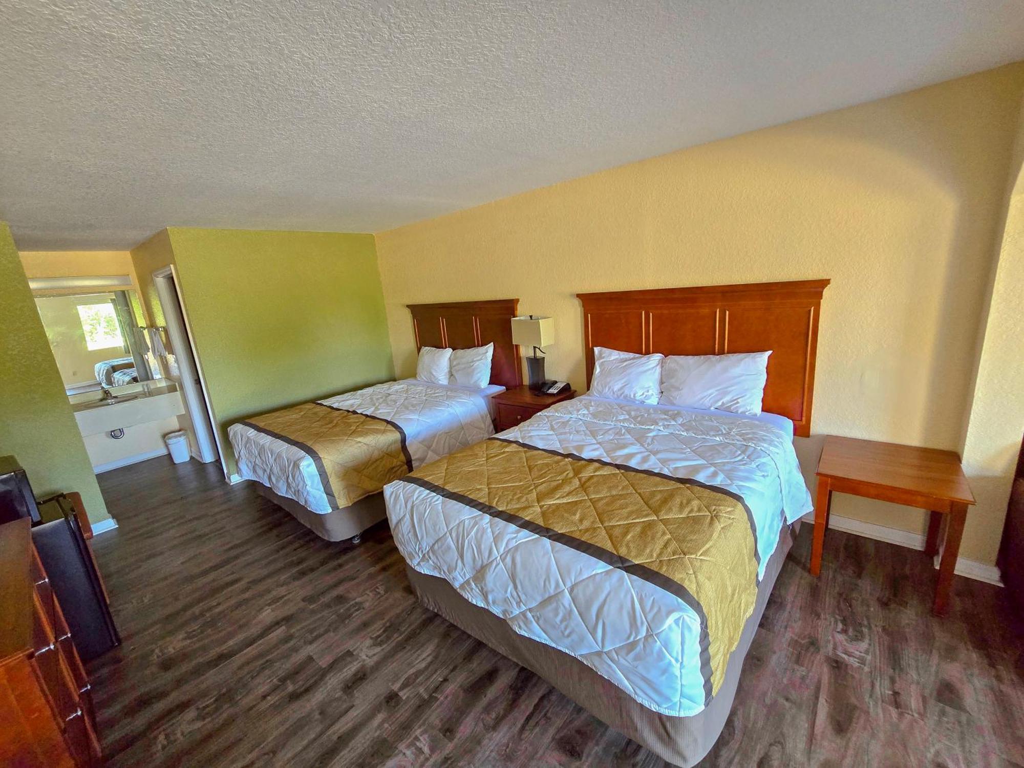 Garden Inn And Suites Near Callaway Gardens Pine Mountain Екстер'єр фото